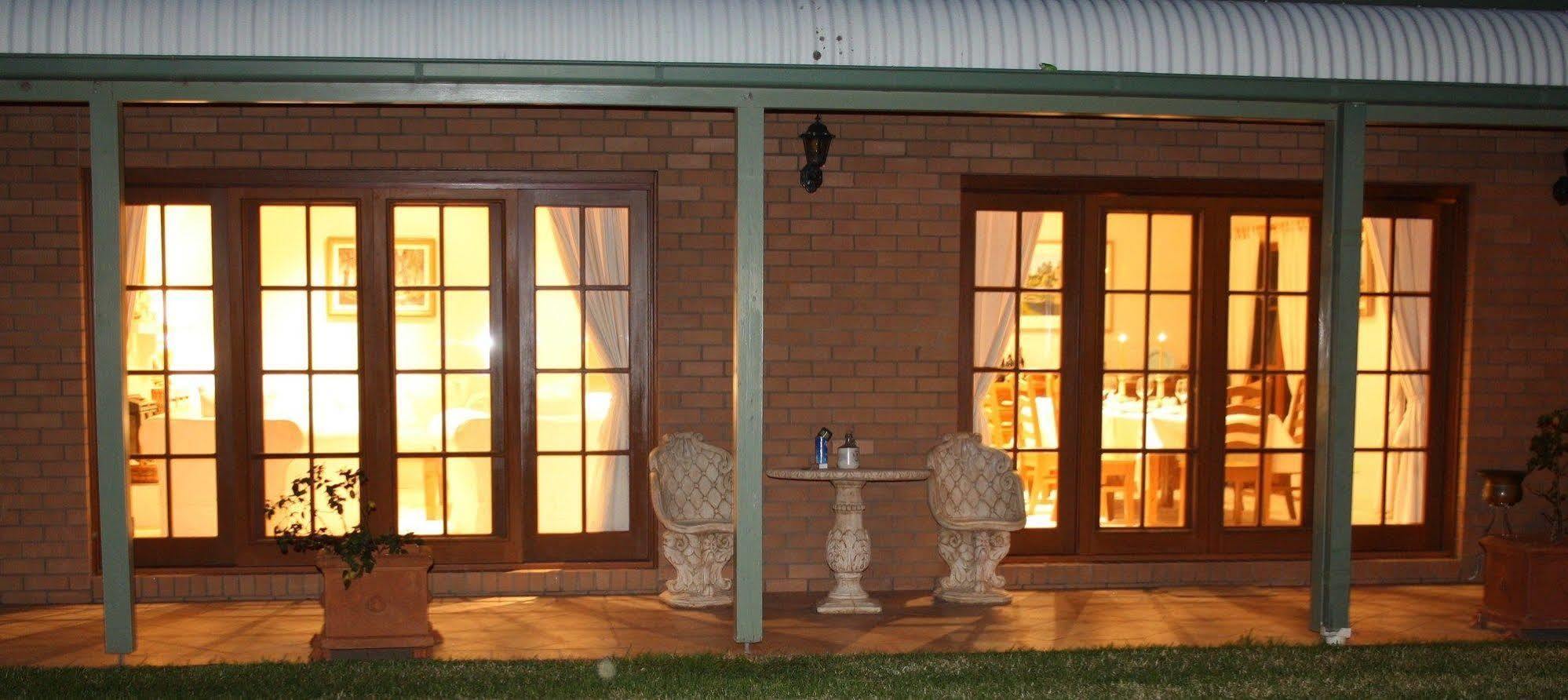 Strathearn Park Lodge Скоун Екстер'єр фото